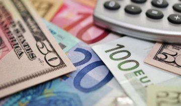 Новые правила обмена валют выгодны только банкирам