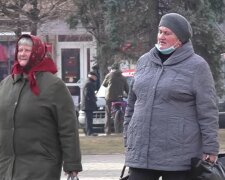 Пенсії в Україні, кадр з відео