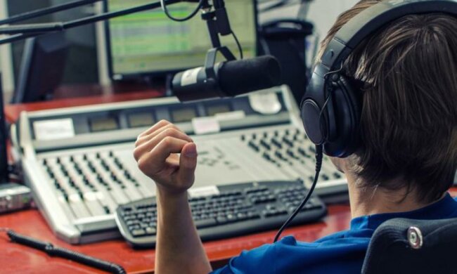 Никто кроме нас: армейское радио стало сенсацией в Украине