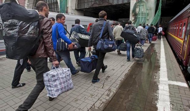 Каждый третий украинец хочет выехать за границу