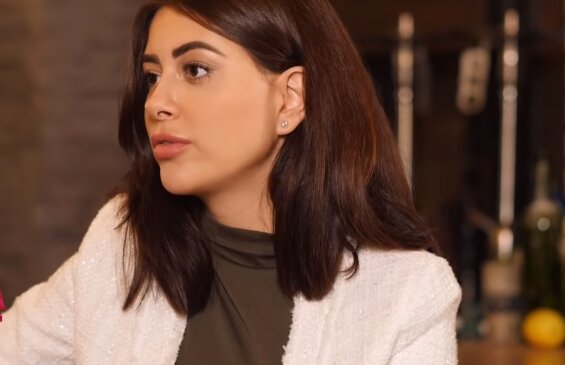 Рамина Эсхаказай, скриншот