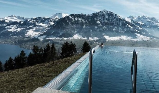 Почему Швейцарский отель стал звездой сети
