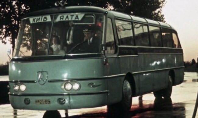 ЛАЗ "Україна-1", скріншот: YouTube