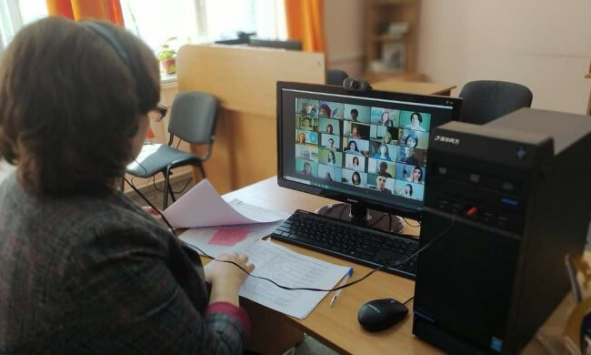 Викладач, фото: Міносвіти ФБ