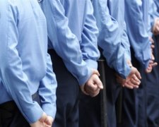 На Донеччині міліціонери грабували наркоманів