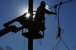 Комунальники влаштують дніпрянам "темну": кого чекає вечеря при свічках