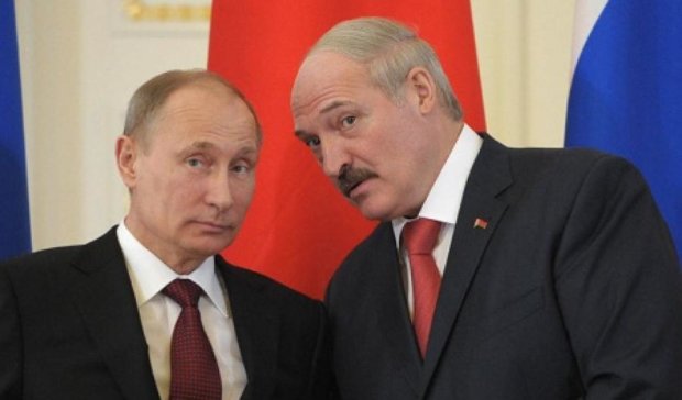 Лукашенко просил у Путина кредит в три миллиарда долларов
