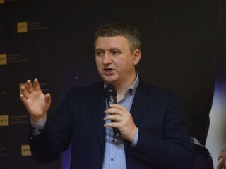 Юрий Романенко