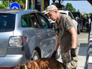 Пункт пропуска Могилёв-Подольский – Отачь на границе с Молдовой