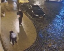 Маленька "підкорювачка" Андріївського узвозу розповіла, як боролася з ожеледицею: "Впала 40 разів"