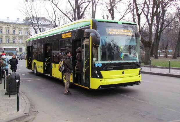 У Львові подорожчає проїзд у транспорті, названо суму: краще пішки