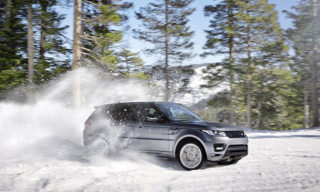 Поворот не туди: що робити, якщо машину занесло