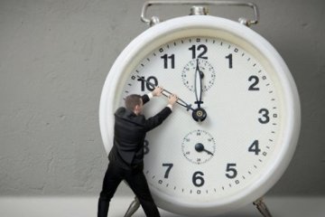 100 років традиції переходу на літній час