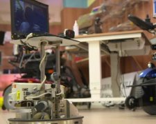 У Швейцарії створили робота, яким керують силою думки