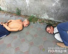 В Мелитополе здоровенные лбы набросились на старенькую женщину: "Затолкали в дом и забрали все до последнего"