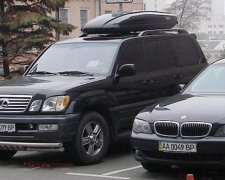 Депутатський Lexus поцупили у Києві