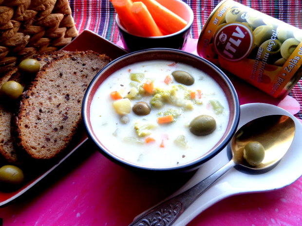 пікантний рецепт овочевого супу-пюре з оливками