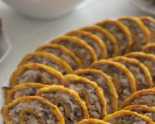 Сирно-морквяний рулет, кадр з відео