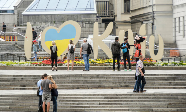 Купити квартиру у Києві: українцям озвучили ціни, - краще присядьте