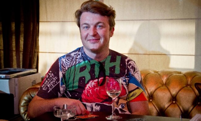 Виконавча служба опечатала квартиру дизайнера Залевського 