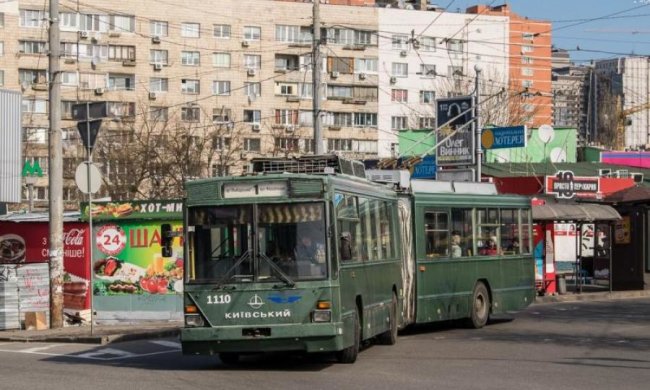 Не розвернутися: капітальний ремонт паралізує столичну площу