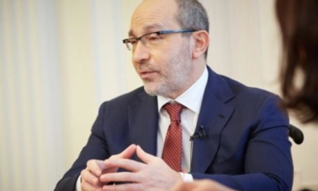  Силовики проводят обыск в отеле, где живет Кернес