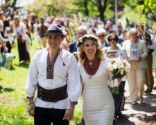 Низко летаете: украинцы признались, как мечтают тратить деньги
