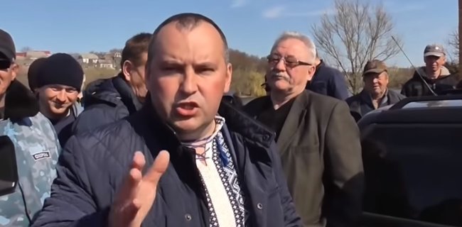 Обозвал мэра г*ндоном - стал народным героем: суд оправдал ценителя искусства