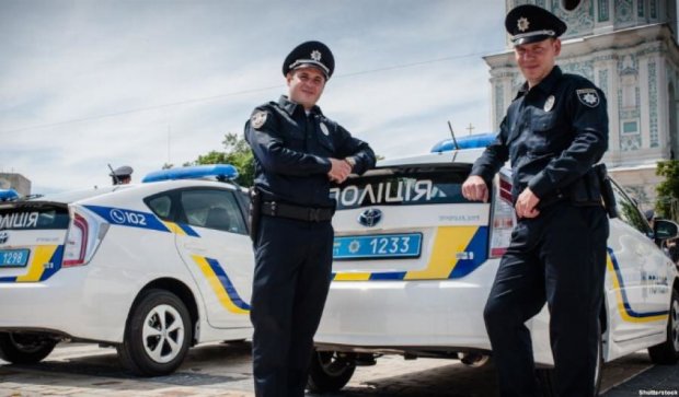 Киевские полицейские презентуют свою рок-группу