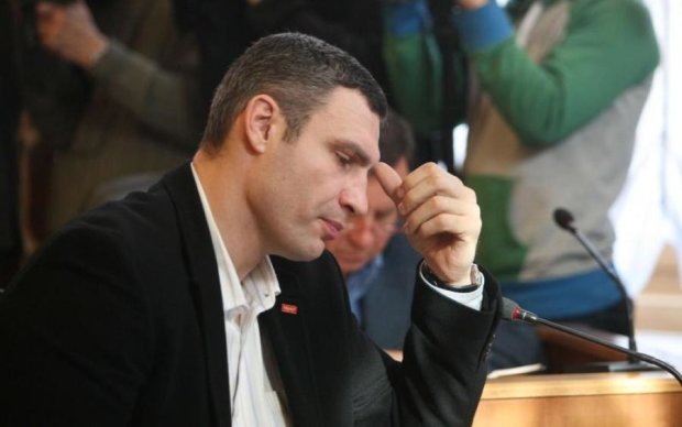 Уже потирают руки: "декоммунизация" озолотит Кличко и его чинуш