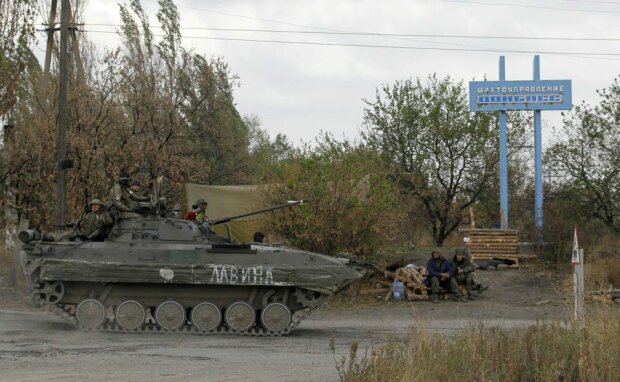 На Донбассе оккупанты на БМП попали в аварию и оставили все село без света