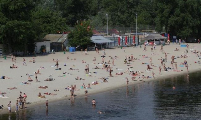 Головне за ніч: автомобілі дешевші за смартфони і смертоносні пляжі