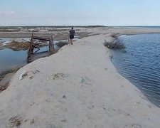 Браконьєри відрізали Тузловські лимани від моря (фото)
