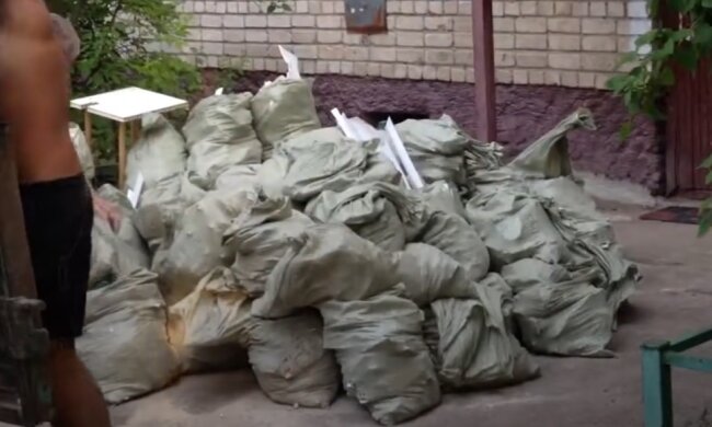 Строительный мусор, скриншот: Youtube