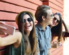 Модница сделала селфи на $200 тыс: видео