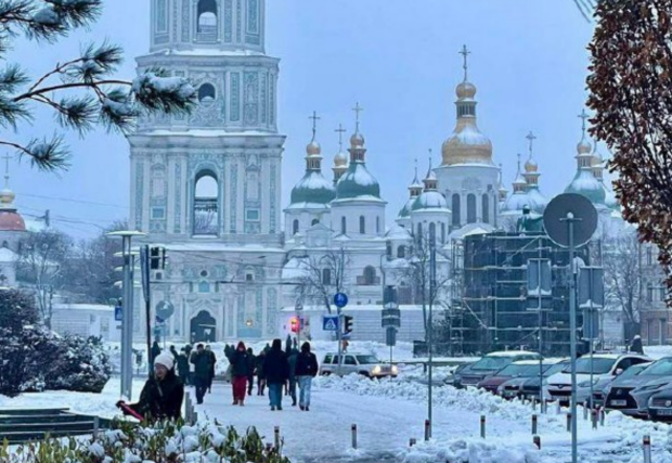 Навіщо обіймати дрова 30 листопада і для чого годувати собаку пиріжками: прикмети та заборони на Андрія Первозванного