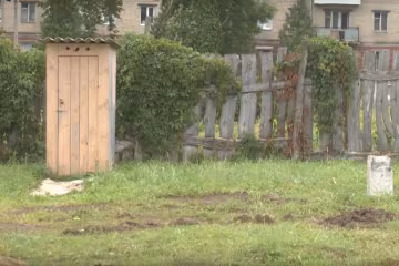 В Хмельницком "черные строители" захватили кладбища - кирпичи на могилах