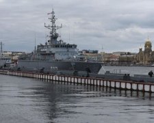Російські кораблі завчасно зникли з Неви