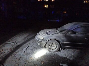 уламки дрона пошкодили автівку у Києві