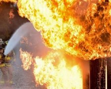 У центрі Москви спалахнув популярний ТЦ: з'явилися фото і відео з місця