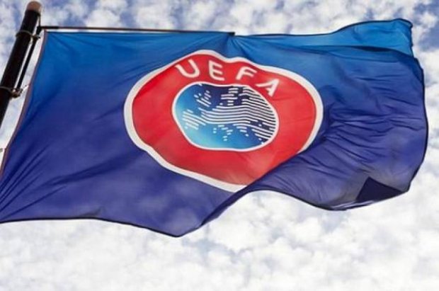 УЄФА покарала чотири федерації через поведінку вболівальників 