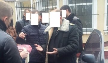 Посадовець наживався на квартирах для бійців АТО (фото)