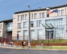 У СБУ есть две версии взрыва возле польского консульства во Львове