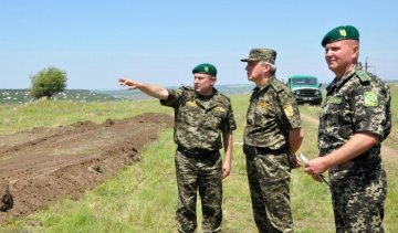 Два генерала были уволены из Госпогранслужбы