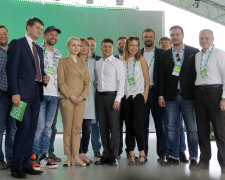 "Слуга народа" Зеленского услышала последний звонок в Трускавце: до выпуска дошла только треть