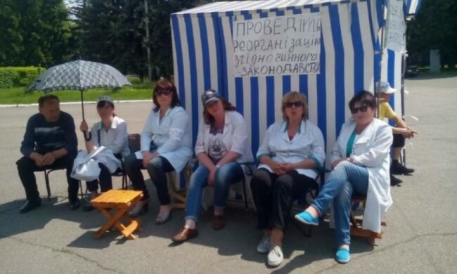 Лікарі Сумщини оголосили голодування і пішки пішли до Києва
