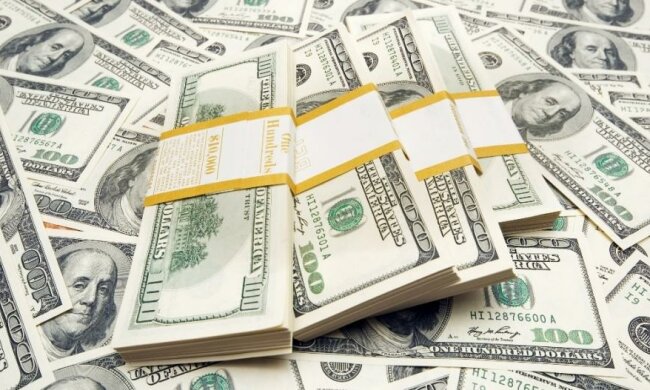 Звідки в Україну надходять мільярди доларів
