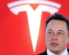 Маск потерял миллиарды за две минуты: акции Tesla пробили дно