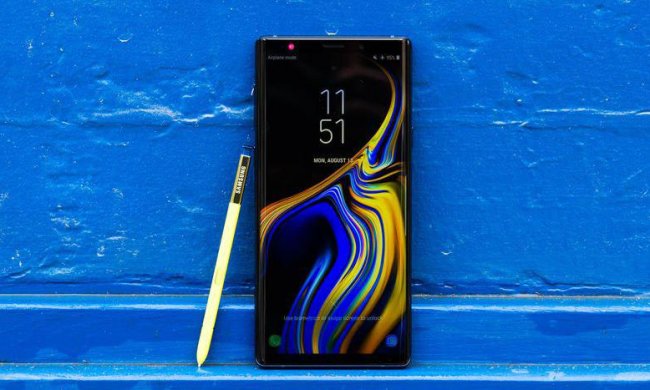 Батареи Samsung Galaxy Note 9 и iPhone XS сравнили: видео позора