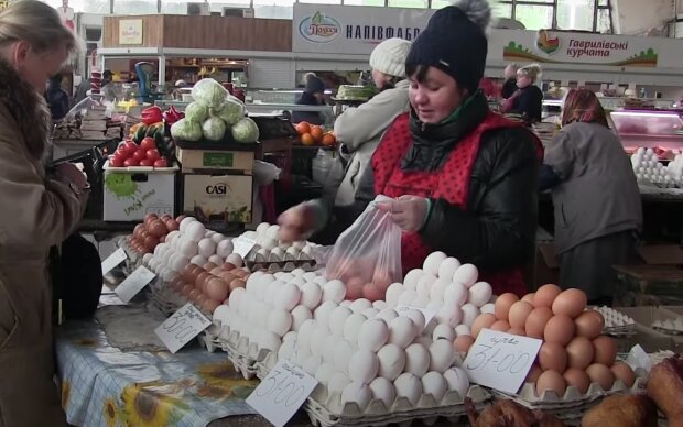 Цены на яйца. Фото: скрин youtube